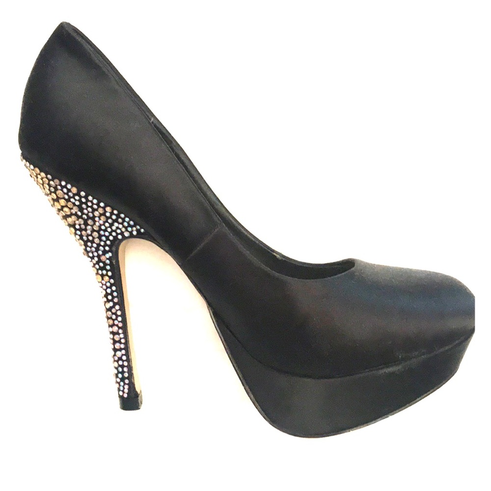 Steve Madden studded black heel